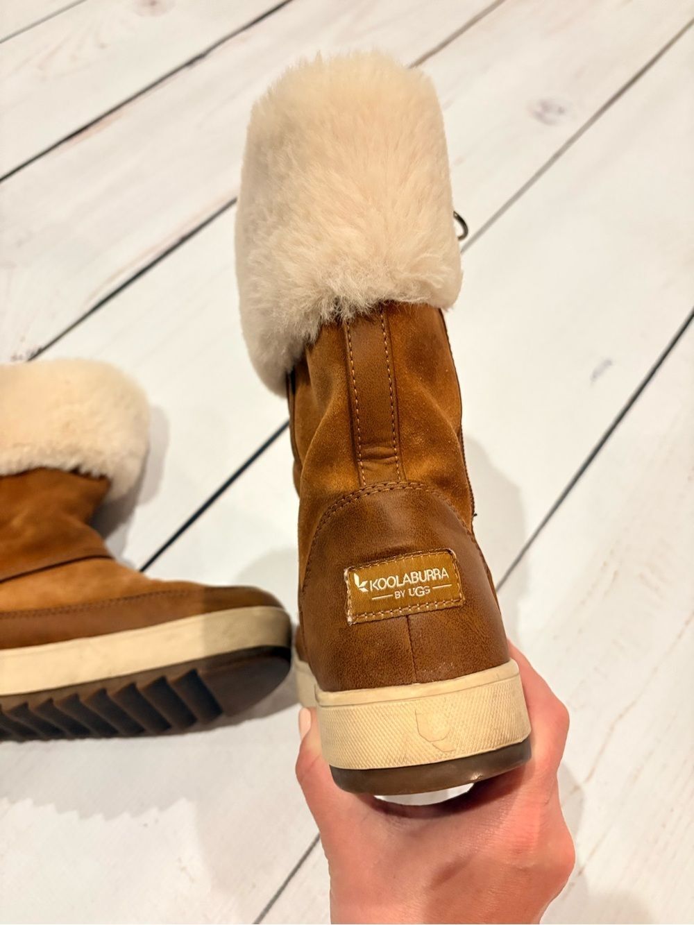 Koolaburra by UGG | Chestnut & Cream boots - Picture 3 of 8